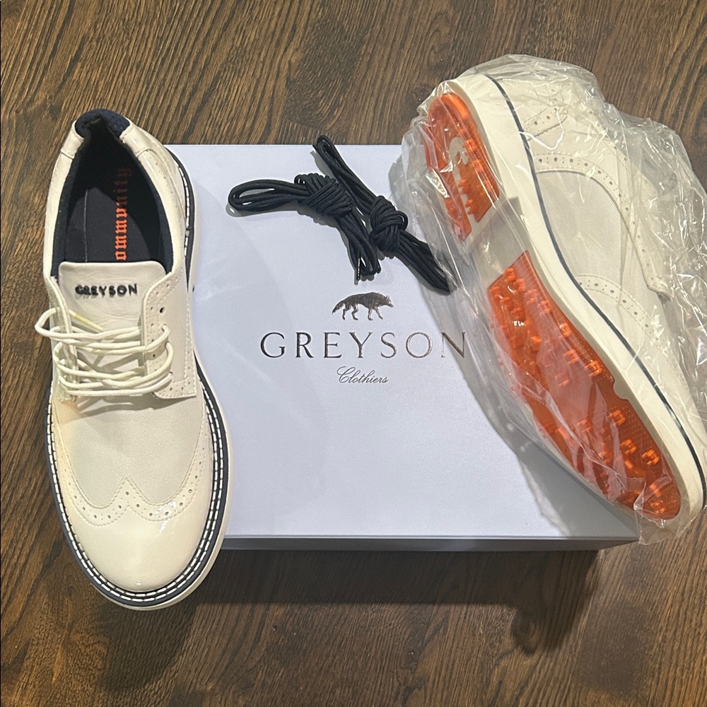 Greyson Men's White and Orange Oxfords golf shoes.  Never worn.   Runs small.
